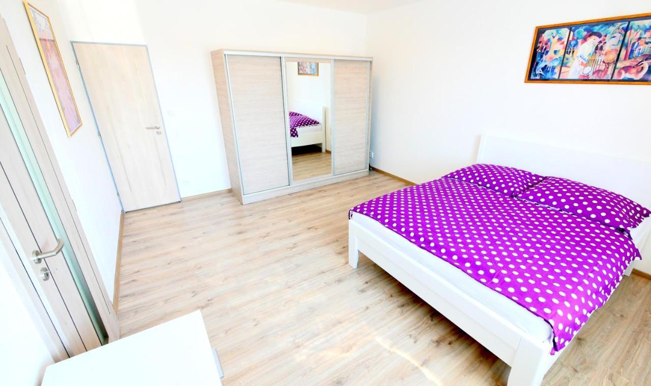 Soukromý - plně vybavený byt 2+KK Znojmo Exteriér fotografie