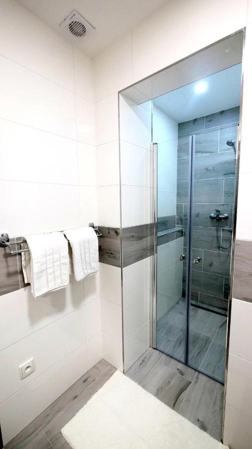 Soukromý - plně vybavený byt 2+KK Znojmo Exteriér fotografie